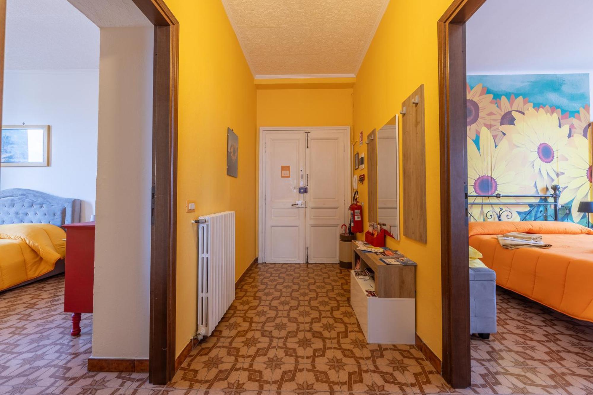 Casa Vacanza Dimora Vincenza Luino Exteriör bild